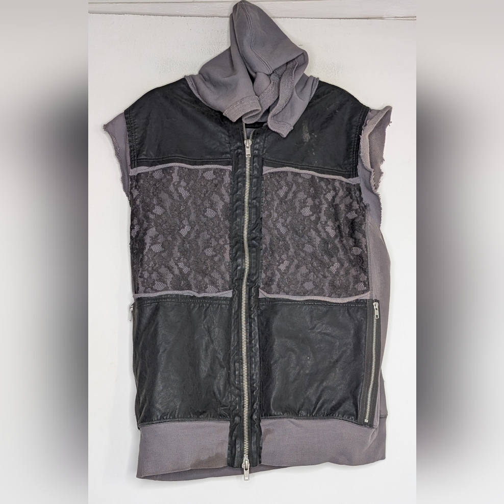 We The Free Rat Pack Vest Hooded Patchwork Bethel Woodstock Gray Size Small Read